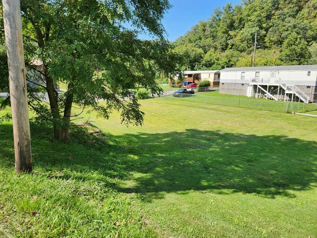 Property Photo:  43752 St Hwy 194 E  KY 41528 