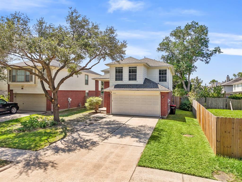 Property Photo:  1010 Willow West Drive  TX 77073 