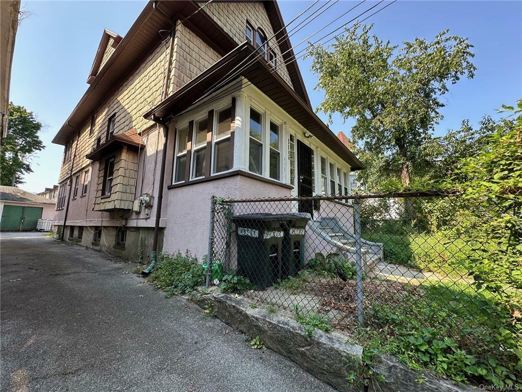 Property Photo:  118 Vista Place  NY 10550 