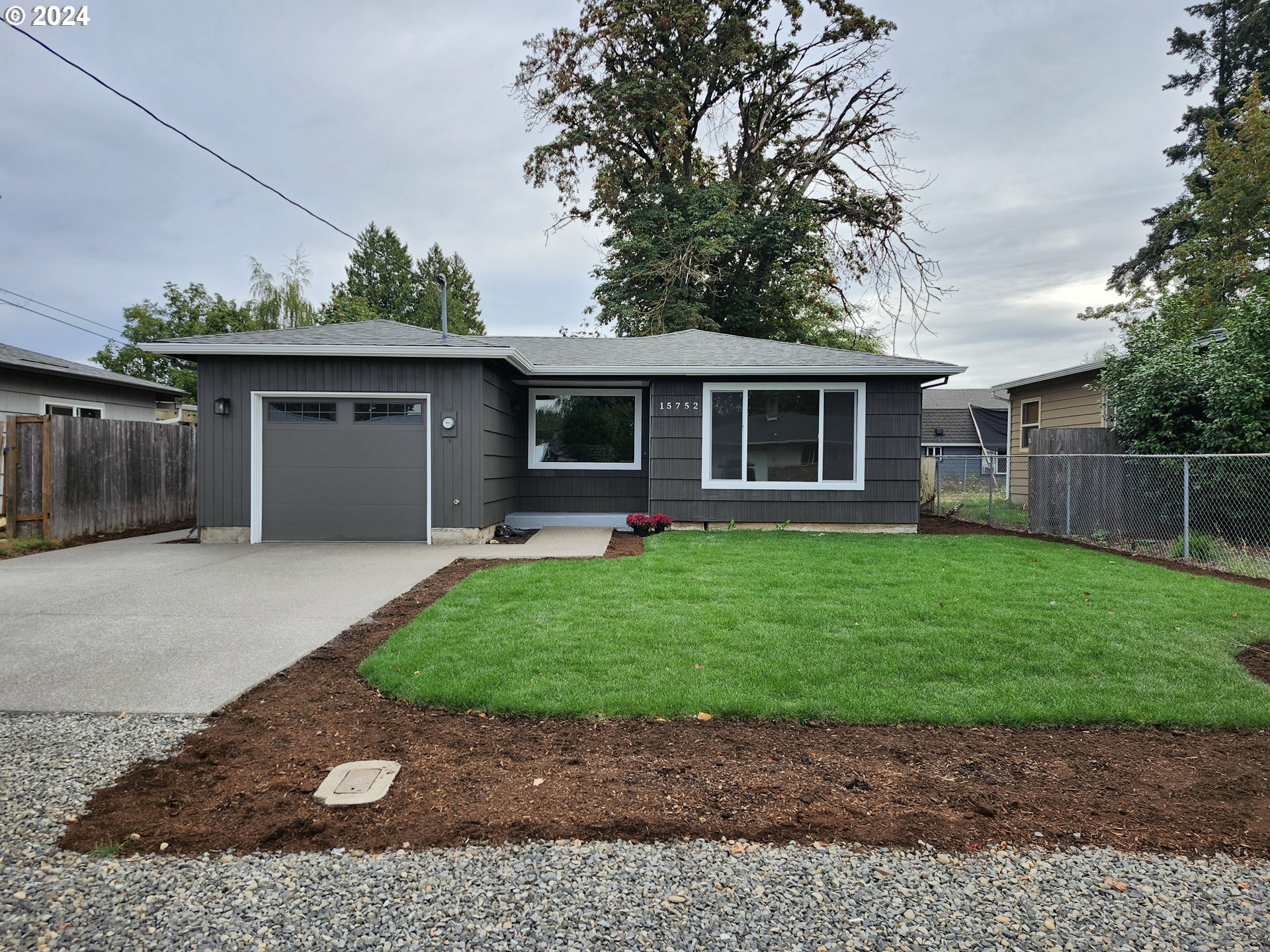 Property Photo:  15752 SE Rainier Ave  OR 97015 