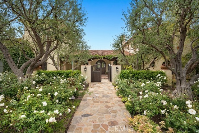 Property Photo: 60 Canyon Creek CA 92603