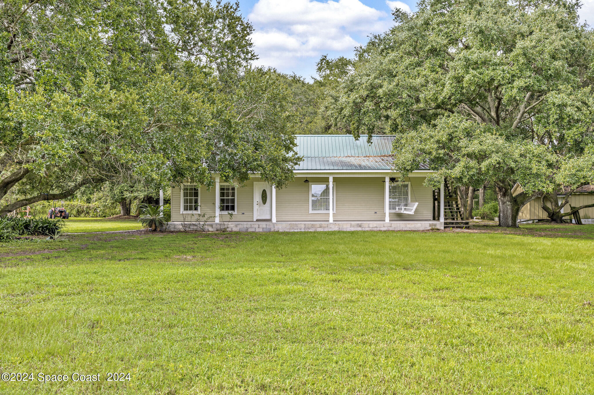 Property Photo:  3140 Davis Rd  FL 32754 