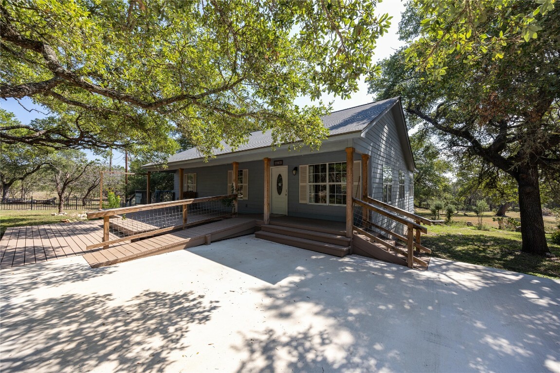 Property Photo:  287 Eden Ranch Drive  TX 78133 