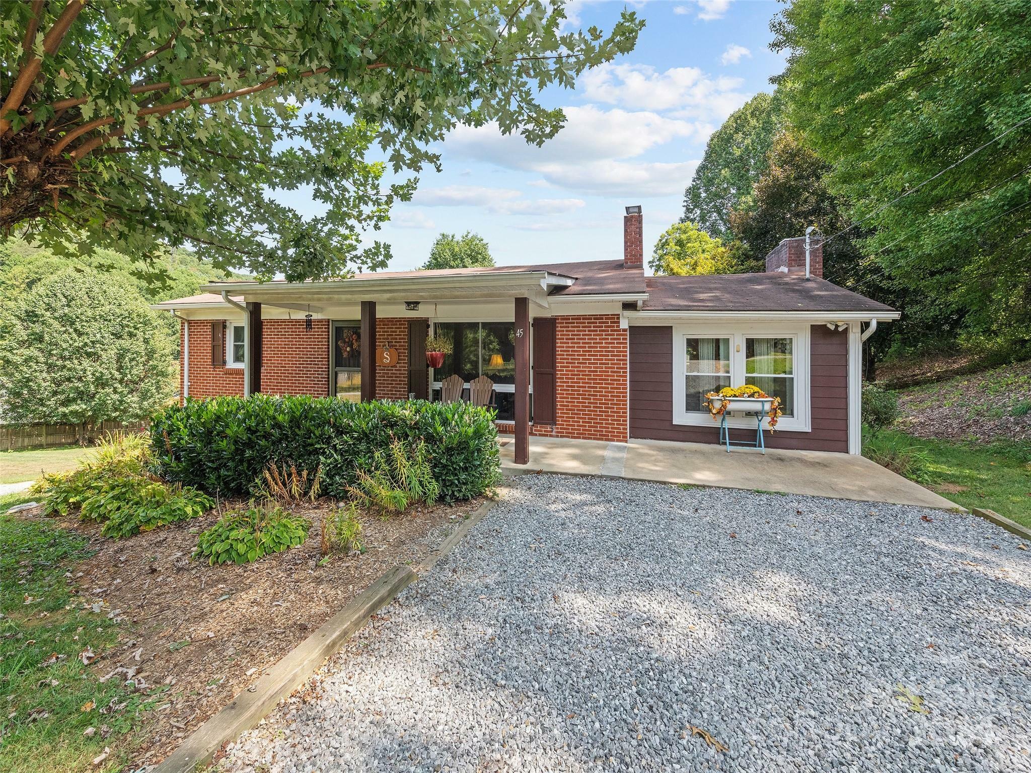 Property Photo:  45 Boulder Drive  NC 28786 