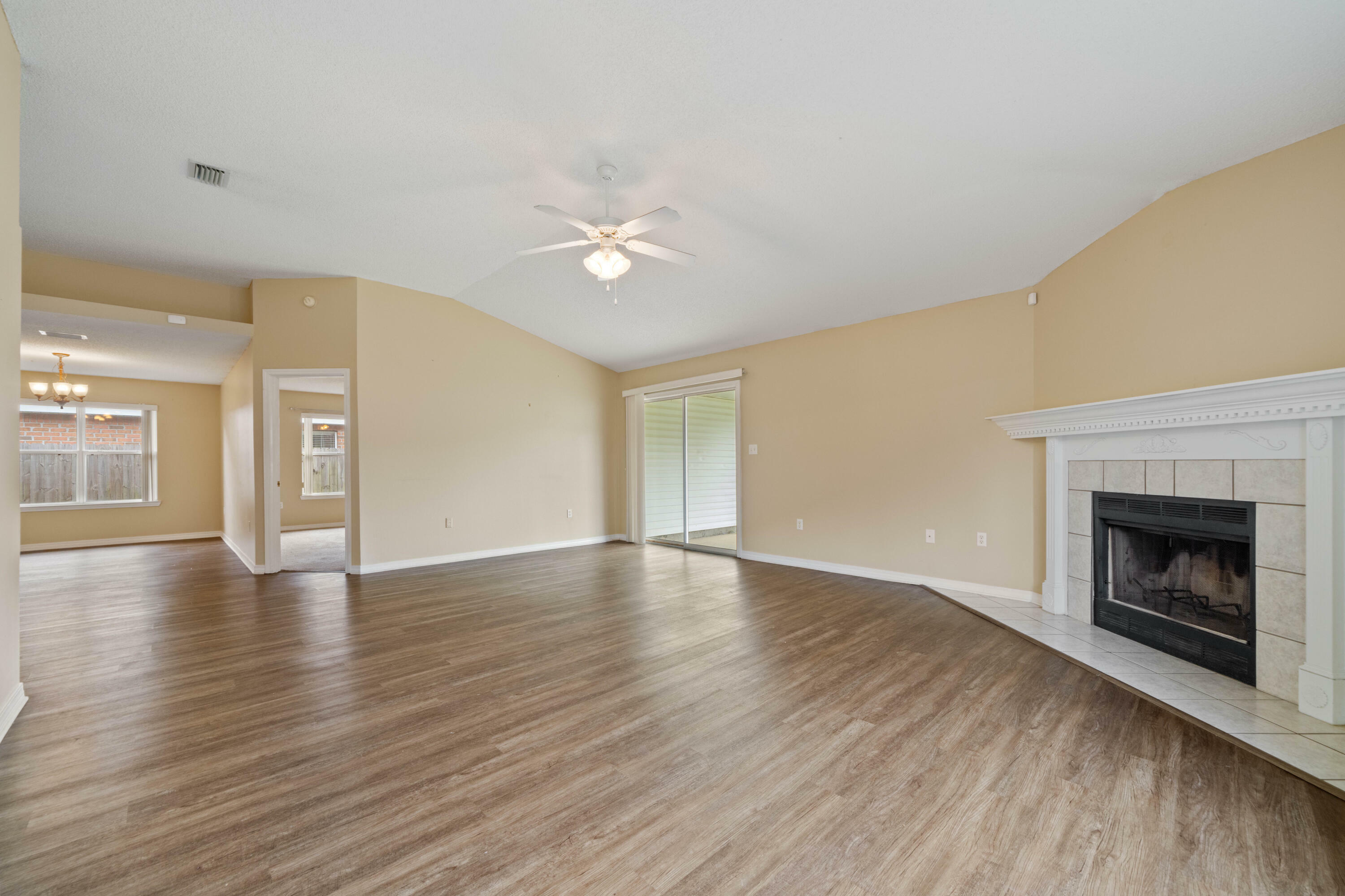 Property Photo:  1606 Fenwick Avenue  FL 32547 