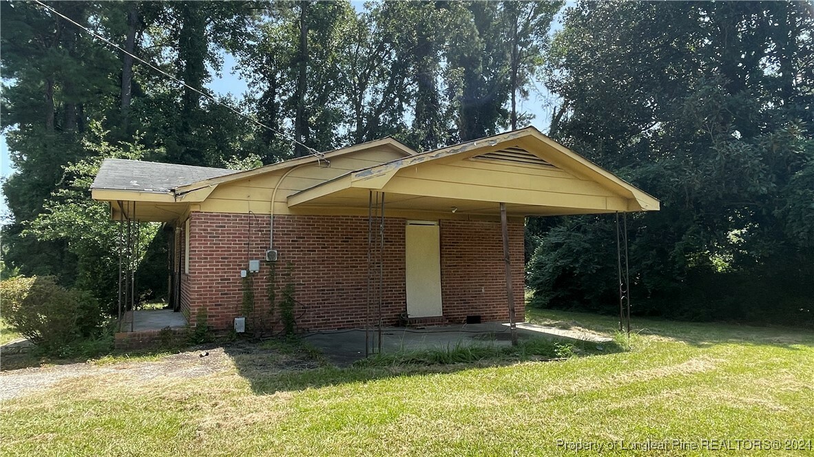 Property Photo:  6055 Louise Street  NC 28314 