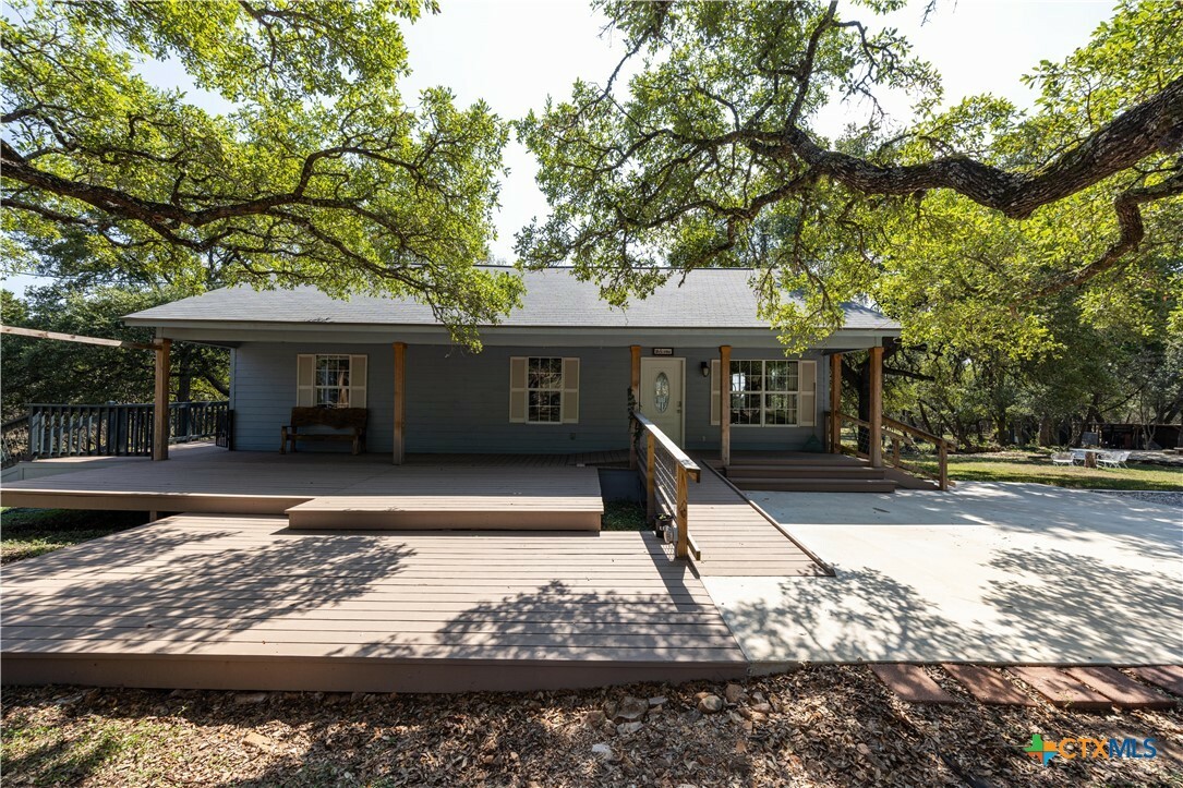 Property Photo:  287 Eden Ranch Drive  TX 78133 