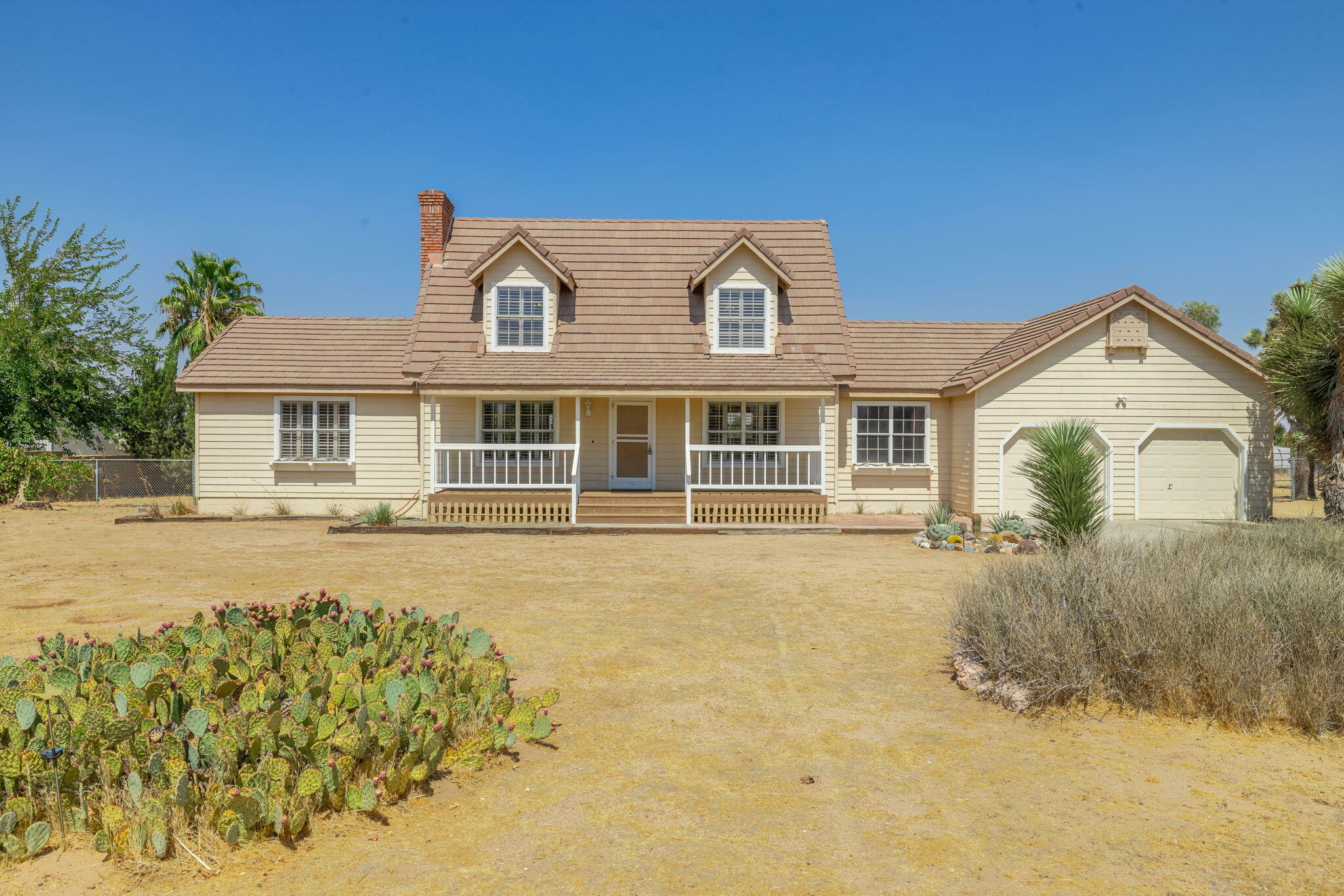 Property Photo:  2025 W Ave O 8  CA 93551 