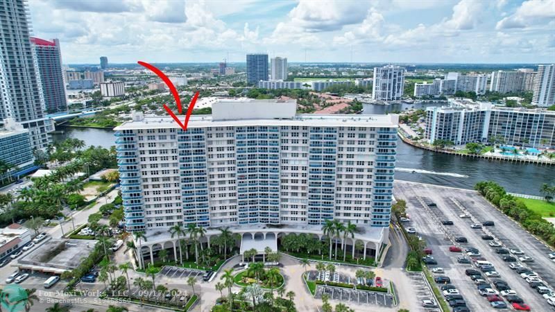 Property Photo:  3800 S Ocean Dr 1814  FL 33019 