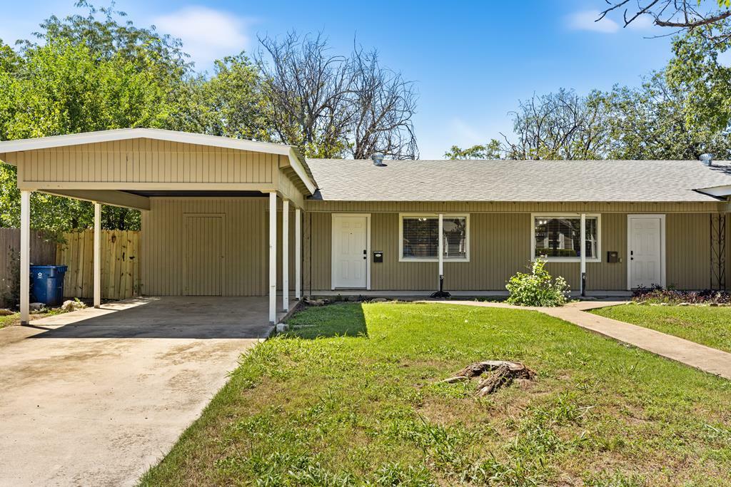 Property Photo:  511 Florence St  TX 78028 