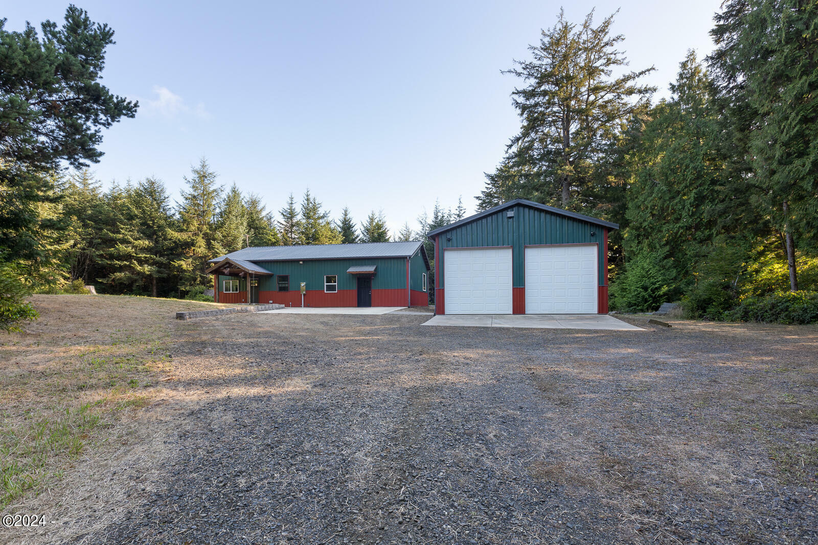 Property Photo:  32 NW Legion Road  OR 97394 