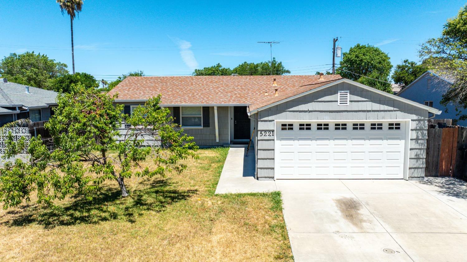 Property Photo:  5221 Planet Parkway  CA 95823 