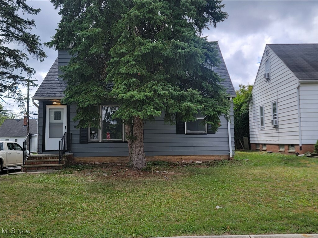 15624 Maplewood Avenue  Maple Heights OH 44137 photo