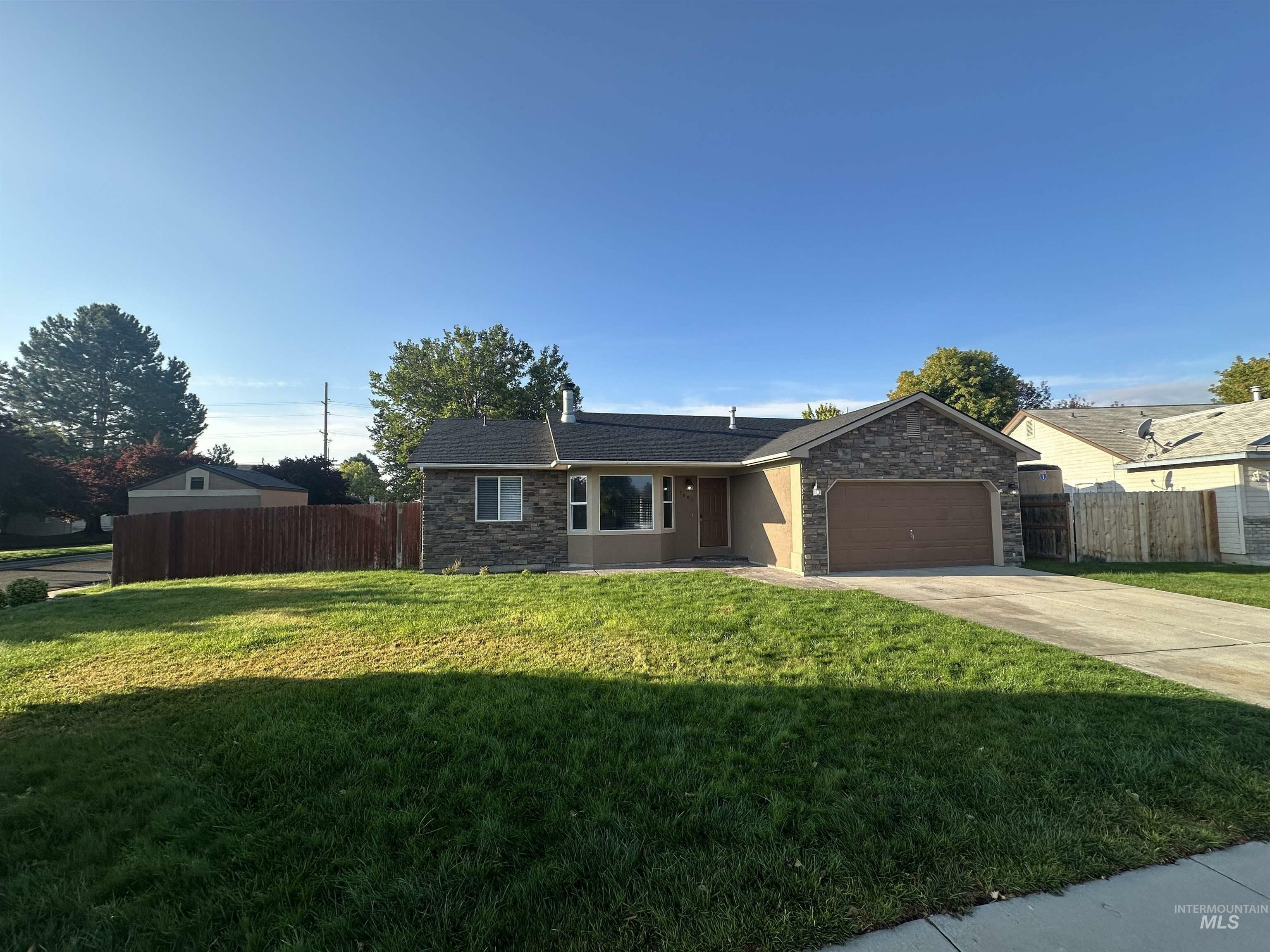 7685 Arlington Dr.  Nampa ID 83687 photo