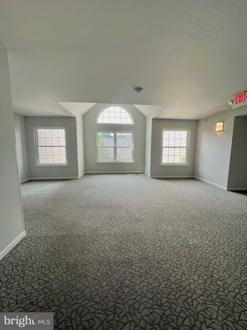 Property Photo:  3311 Wyndham Circle 4193  VA 22302 