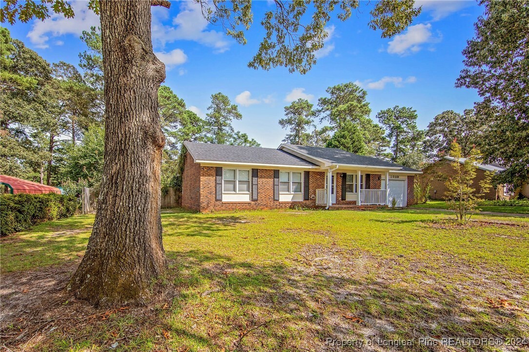 Property Photo:  1009 Patrick Drive  NC 28314 