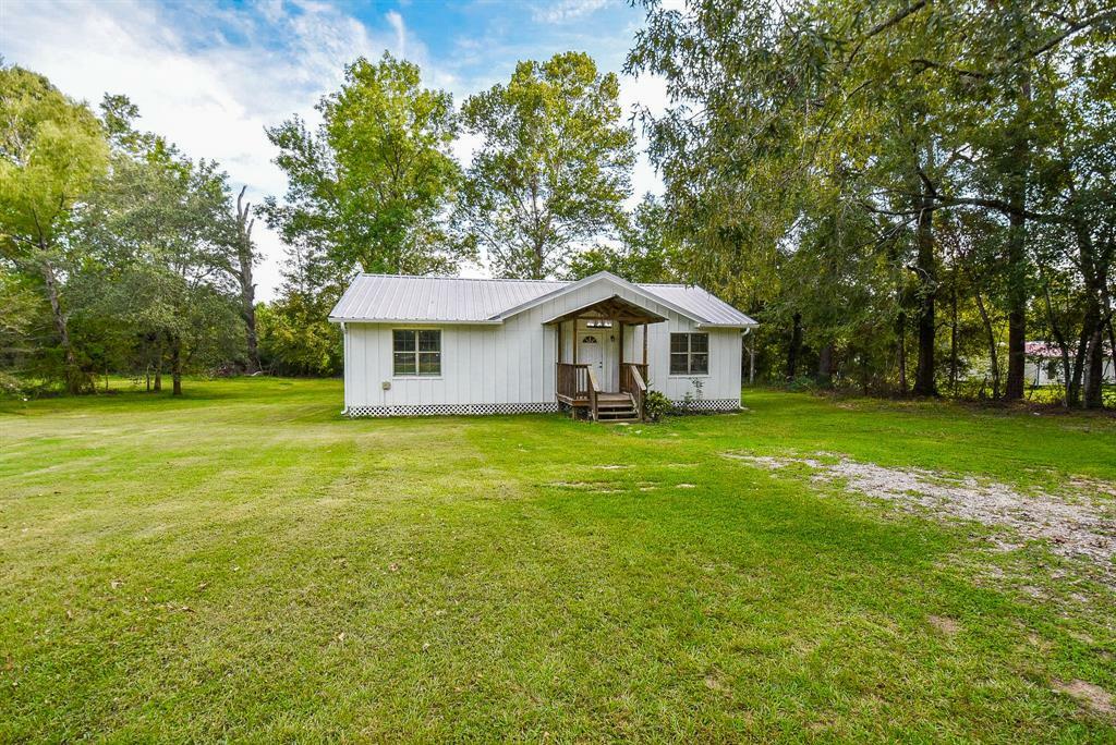 Property Photo:  2092 County Road 332  TX 77327 