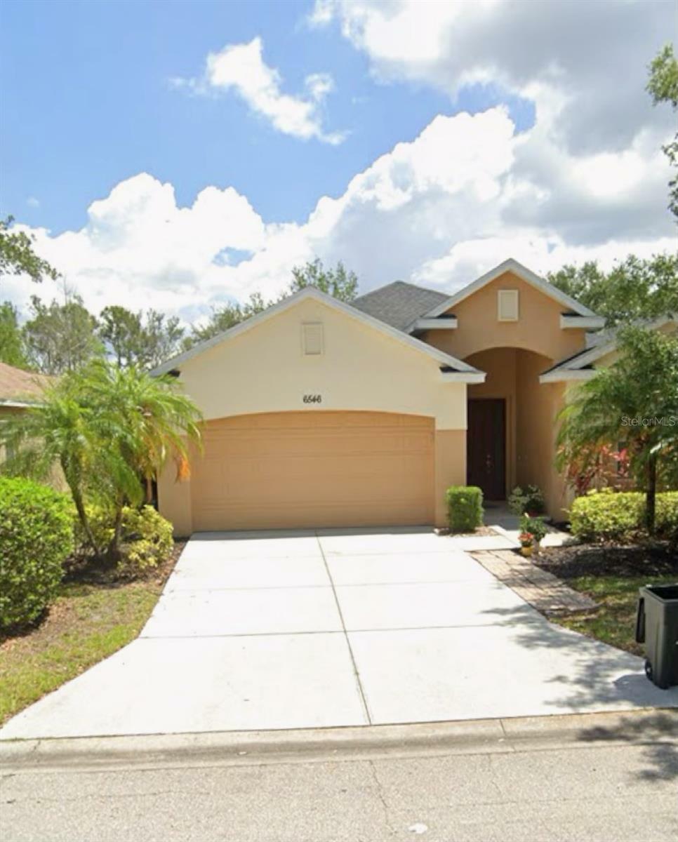 Property Photo:  6546 Blue Grosbeak Circle  FL 34202 