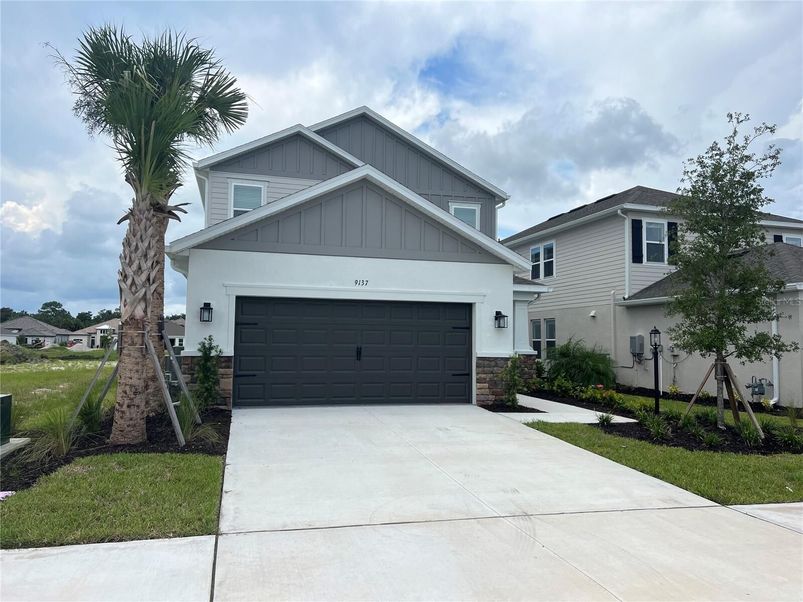 Property Photo:  9137 Night Skye Avenue  FL 34241 