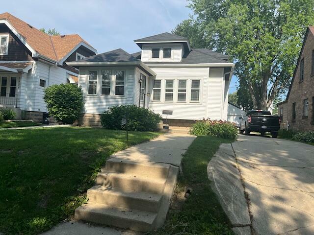 2420 N 68th St  Wauwatosa WI 53213 photo