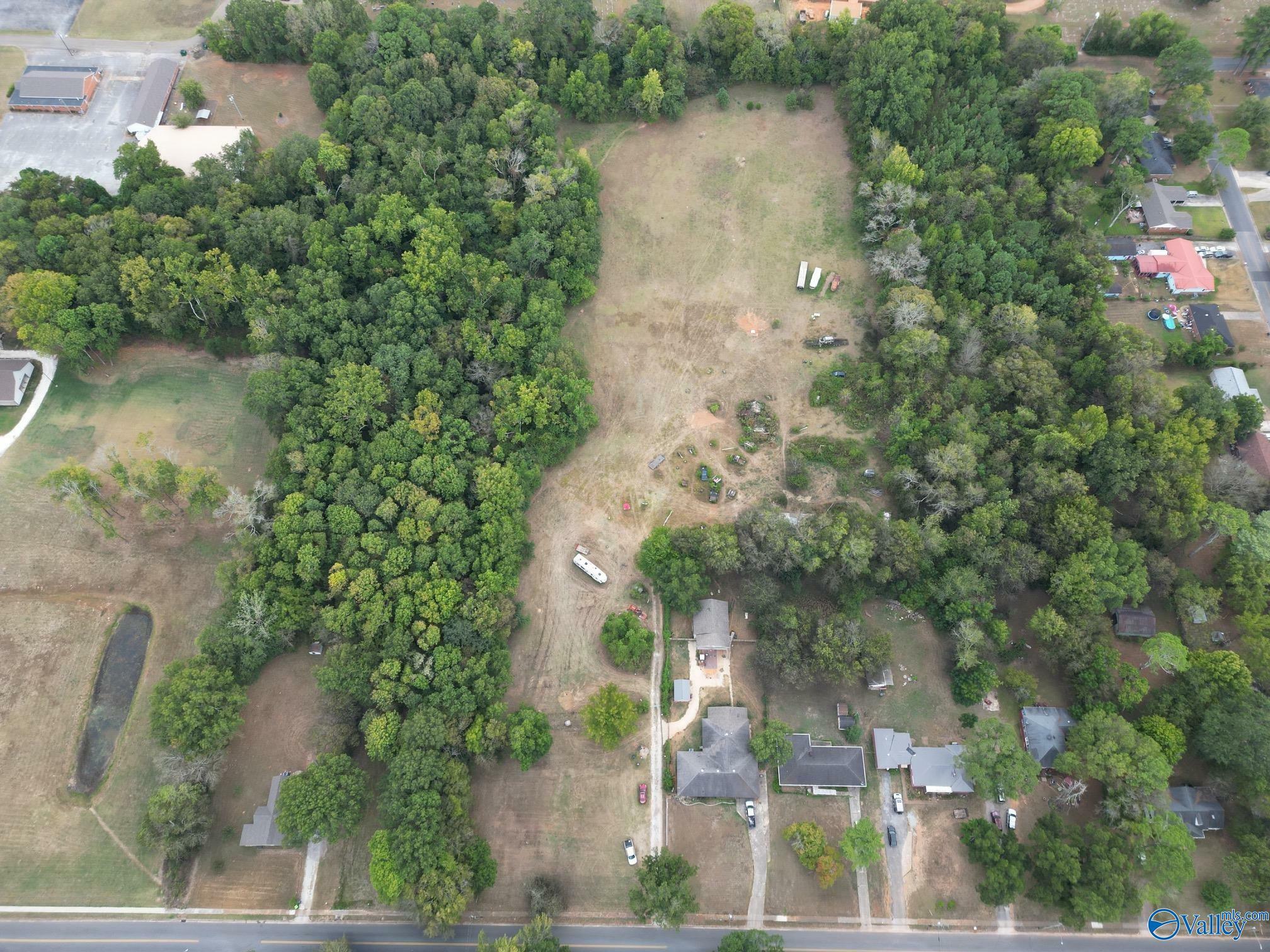 Property Photo:  602 2nd Street SW  AL 35601 