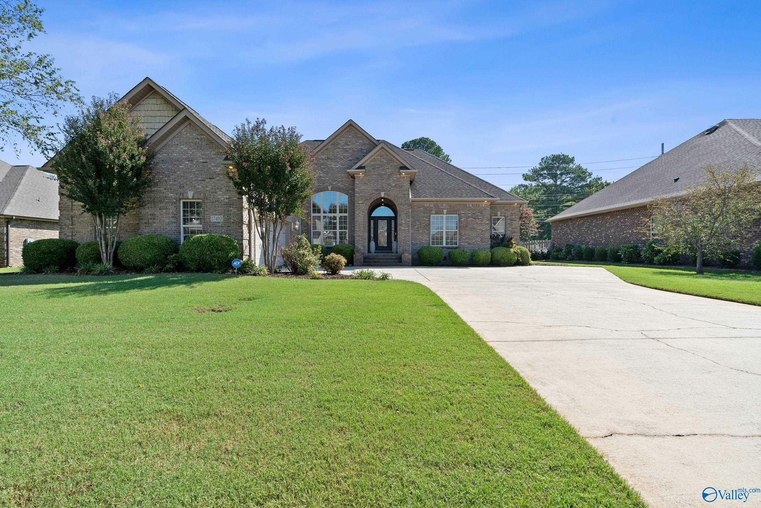 Property Photo:  17492 Carillon Drive  AL 35611 