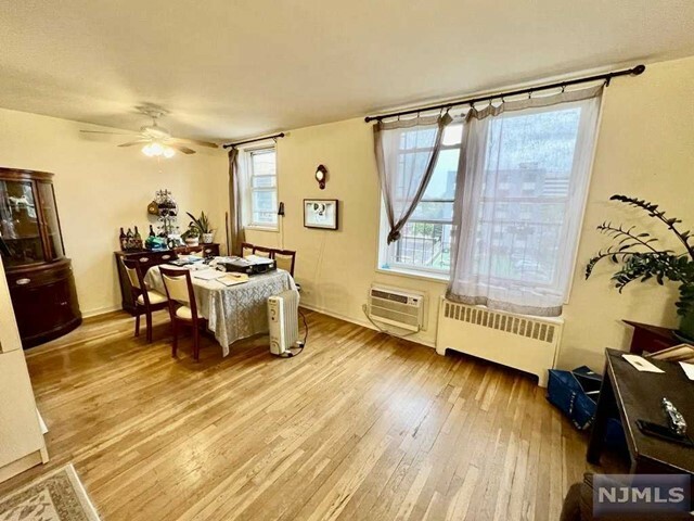 Property Photo:  2160 Center Avenue 5E  NJ 07024 