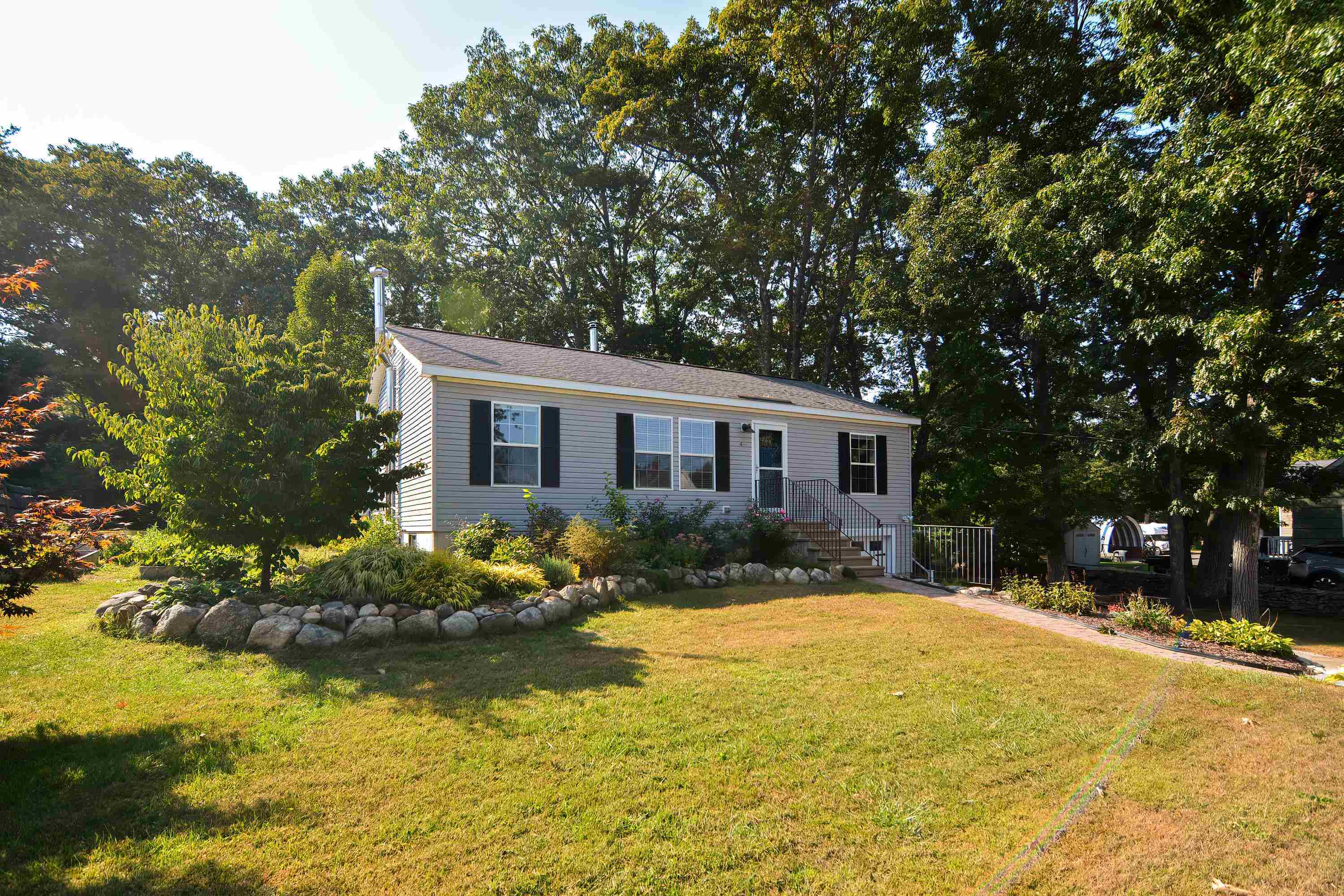 Property Photo: 4 Third Street NH 03110