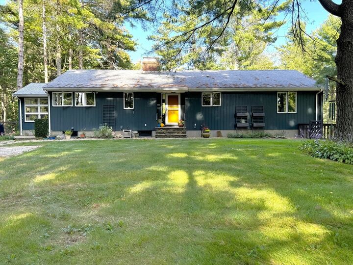 Property Photo: 105 Holden Rd MA 01612