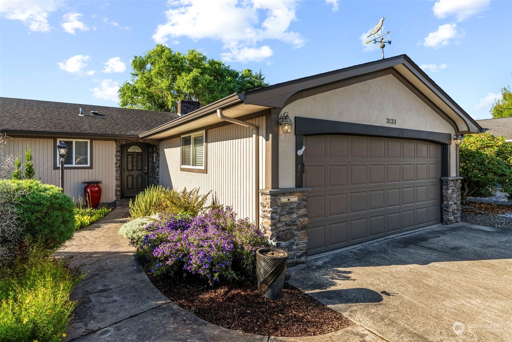 Property Photo:  3133 Louisiana Street  WA 98632 