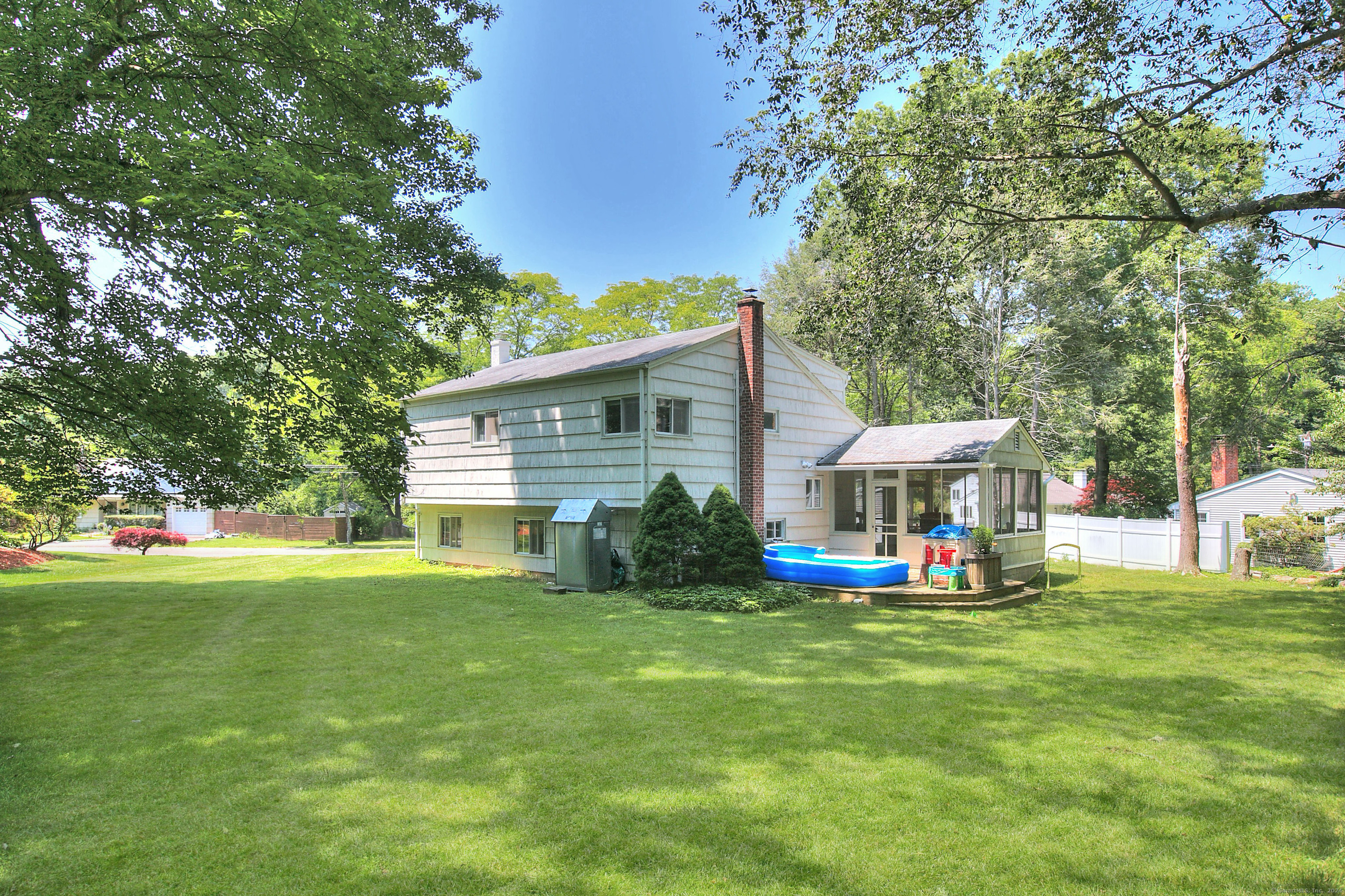 Property Photo:  5 Guyer Road  CT 06880 