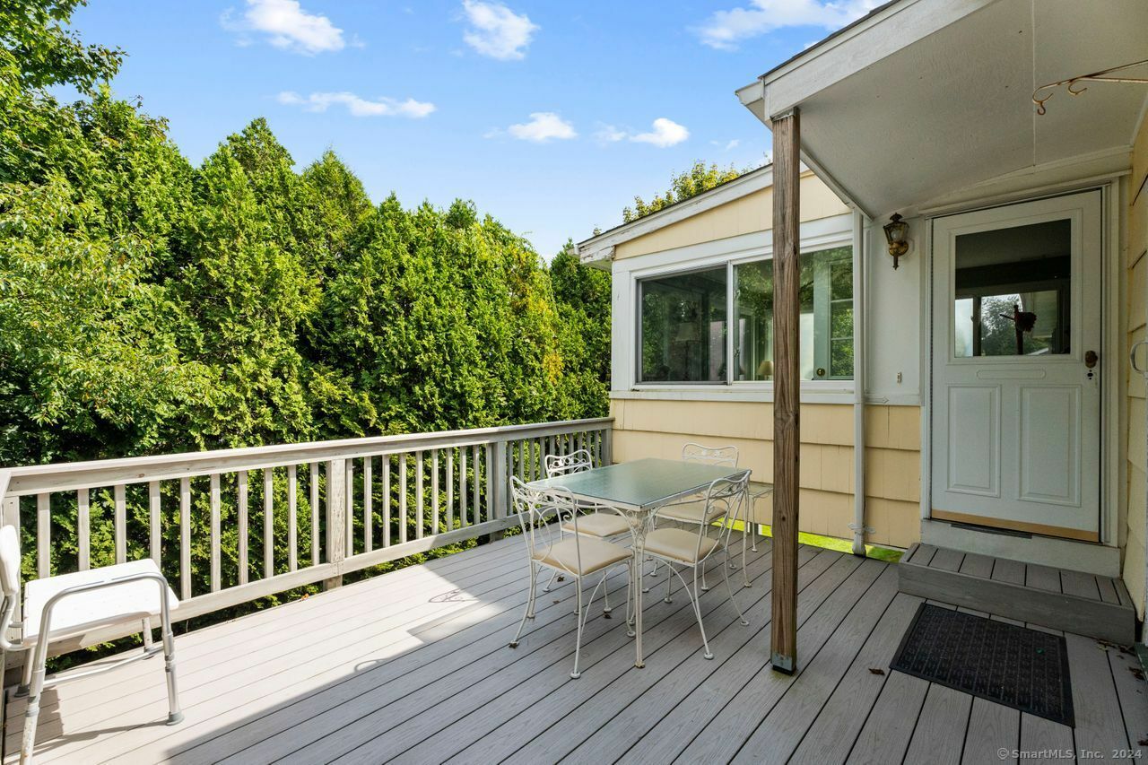 Property Photo:  40 Valley View Road  CT 06614 