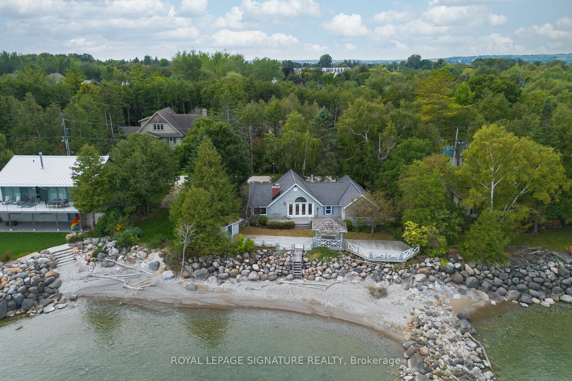 Property Photo:  86 Lakeshore Dr  ON N0H 2P0 