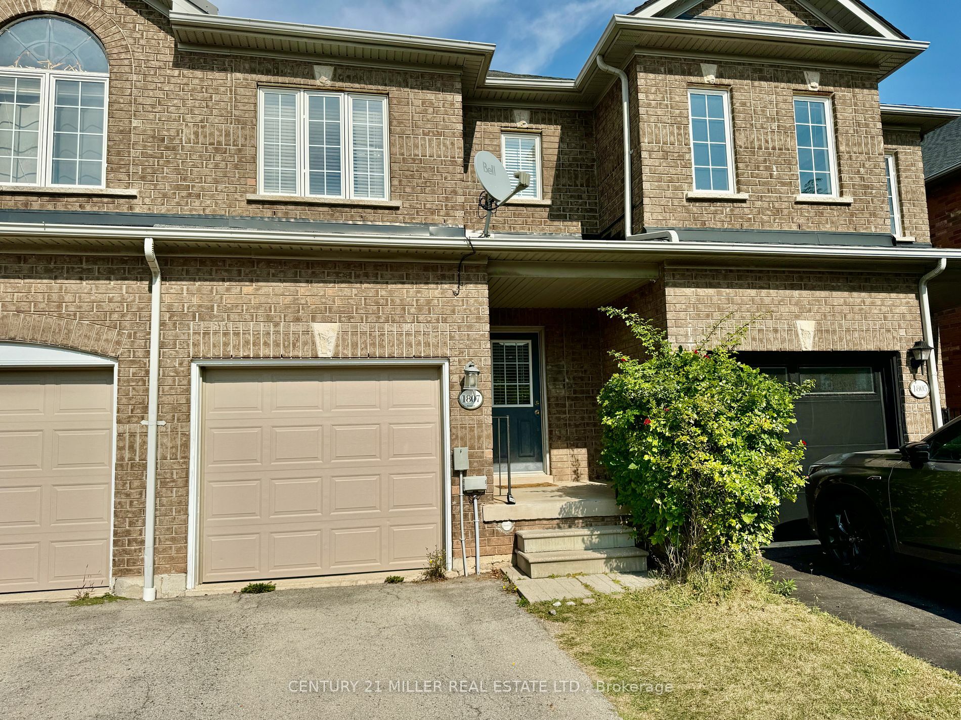 Property Photo:  1807 Cobra Cres  ON L7L 7L7 