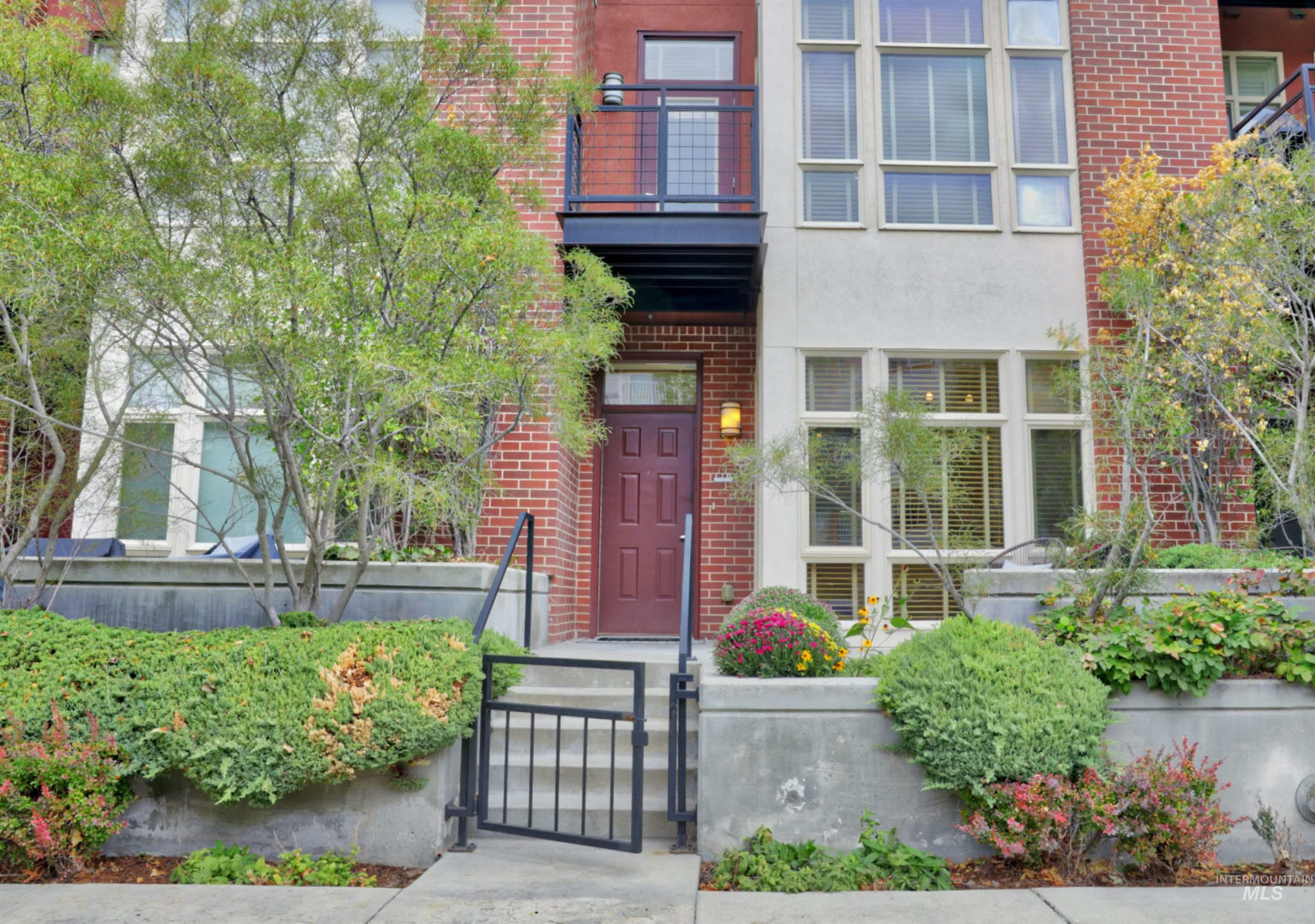 Property Photo:  412 S 13th St #118  ID 83702-5082 