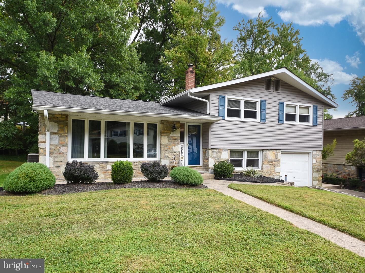 Property Photo:  1023 Henrietta Avenue  PA 19006 