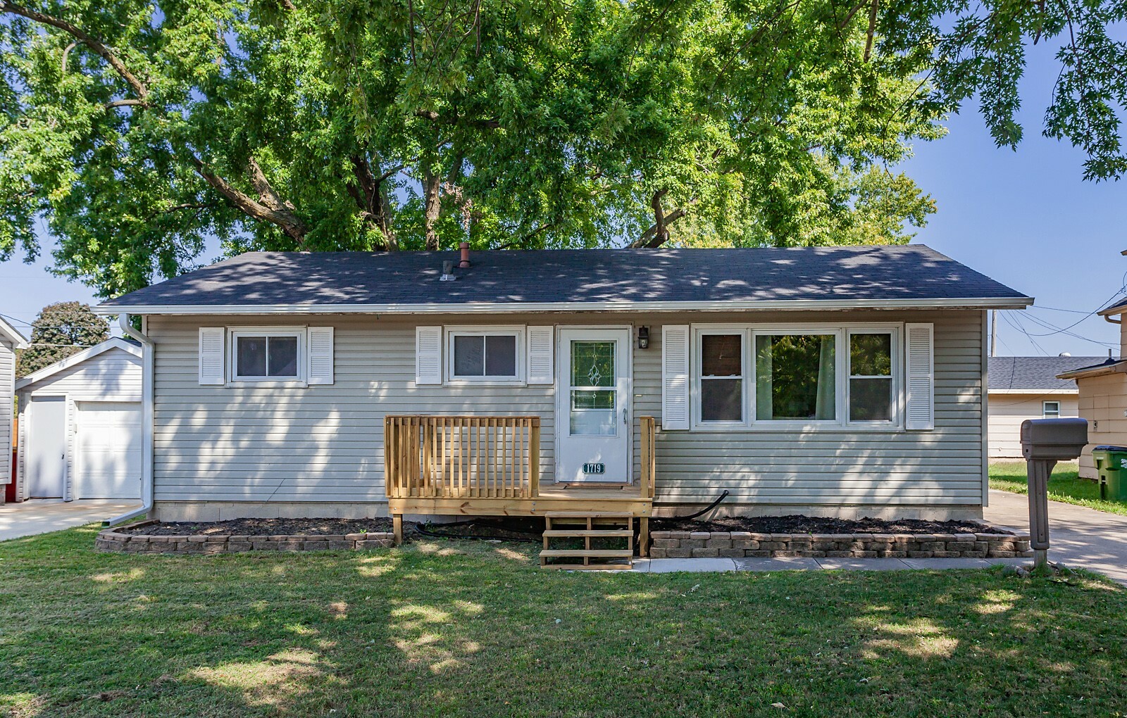 Property Photo:  1719 3rd Street  IA 50036 