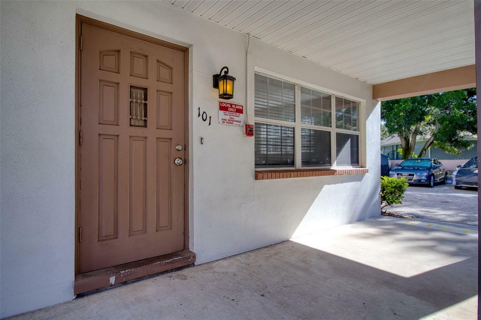 Property Photo:  650 Pinellas Point Drive S 101  FL 33705 