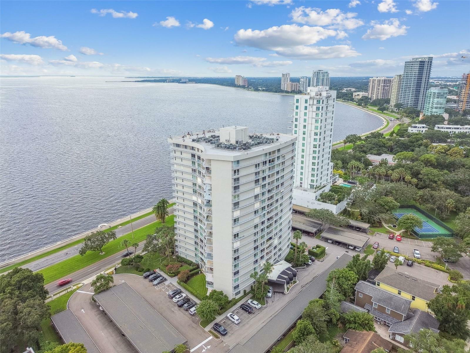 Property Photo:  2611 Bayshore Boulevard 1606  FL 33629 