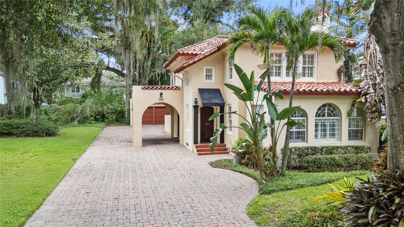 Property Photo:  732 Edgewater Drive  FL 32804 