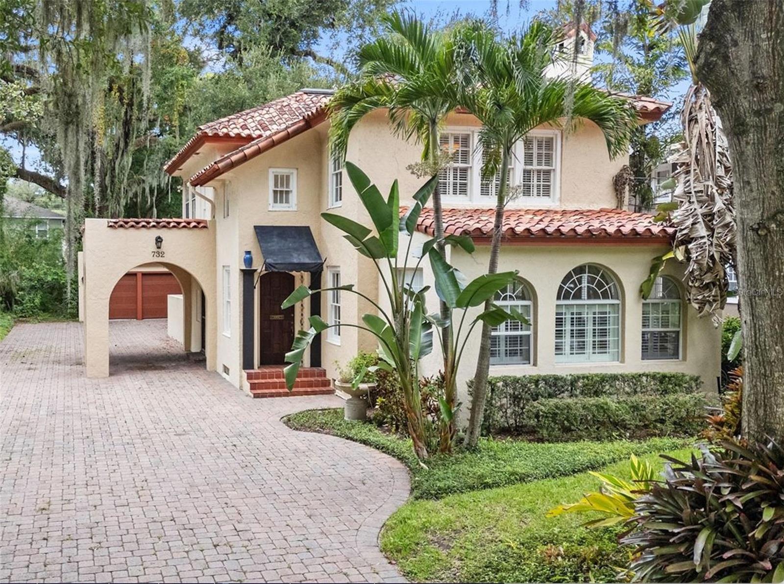 Property Photo:  732 Edgewater Drive  FL 32804 