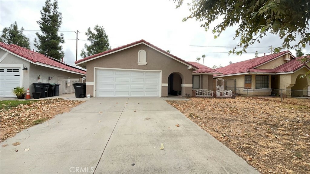 Property Photo:  560 Boston Street  CA 92545 