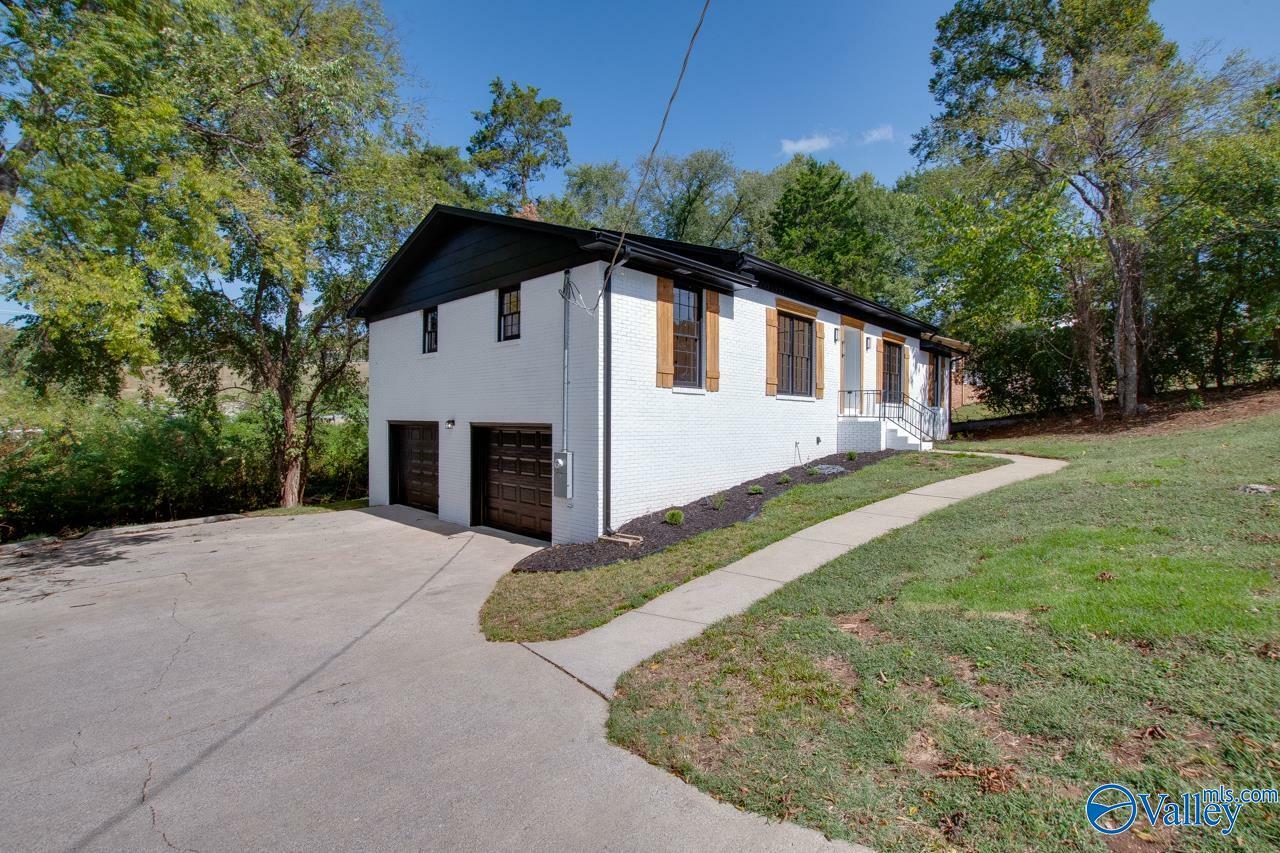 Property Photo:  2513 Gladstone Drive  AL 35811 