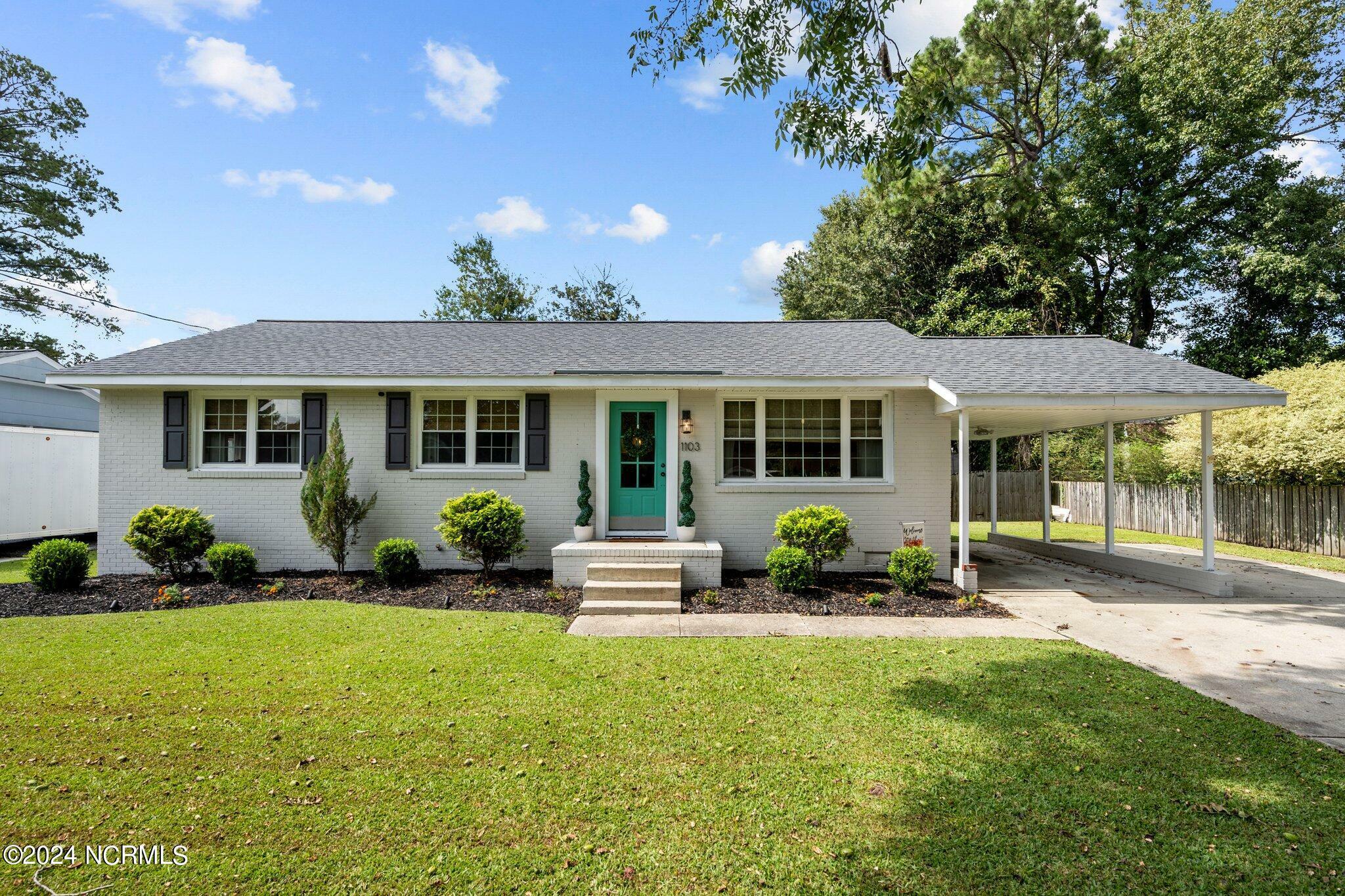 Property Photo: 1103 Daniel Drive NC 28540