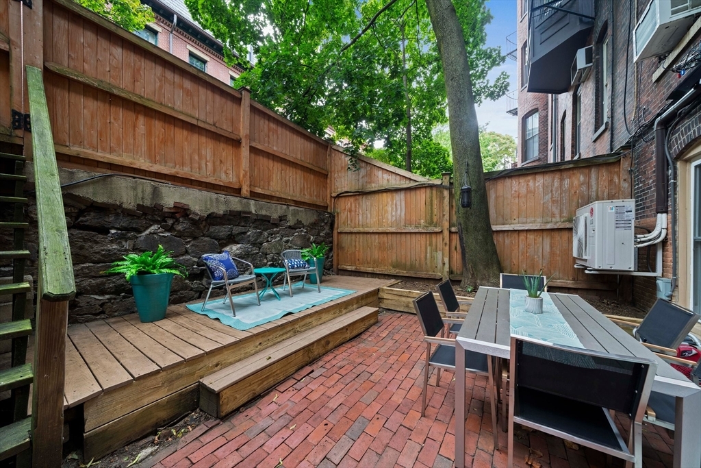 Property Photo:  122 Chandler Street 1  MA 02116 