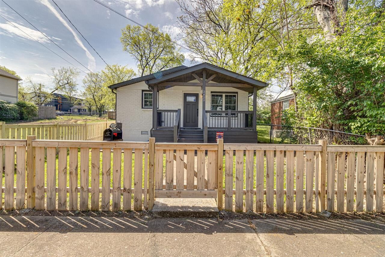 Property Photo: 2429 Batavia Street KY 37208