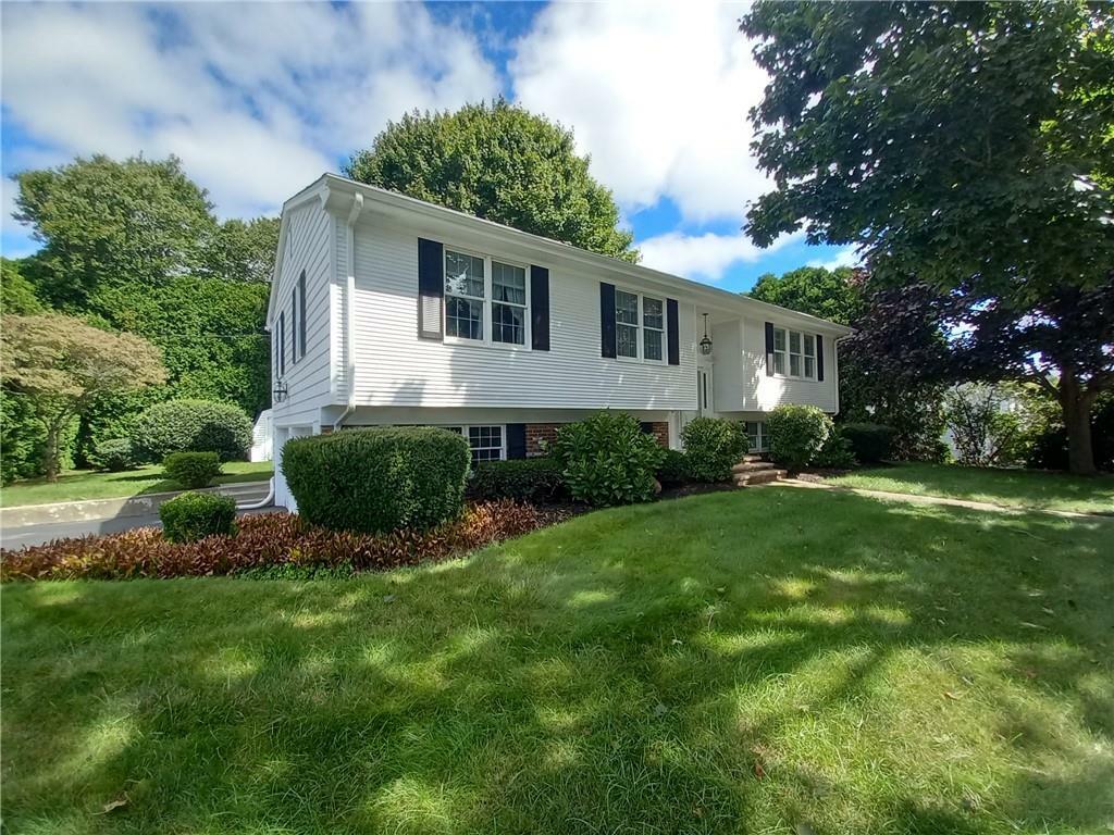 Property Photo:  285 Kingstown Road  RI 02882 