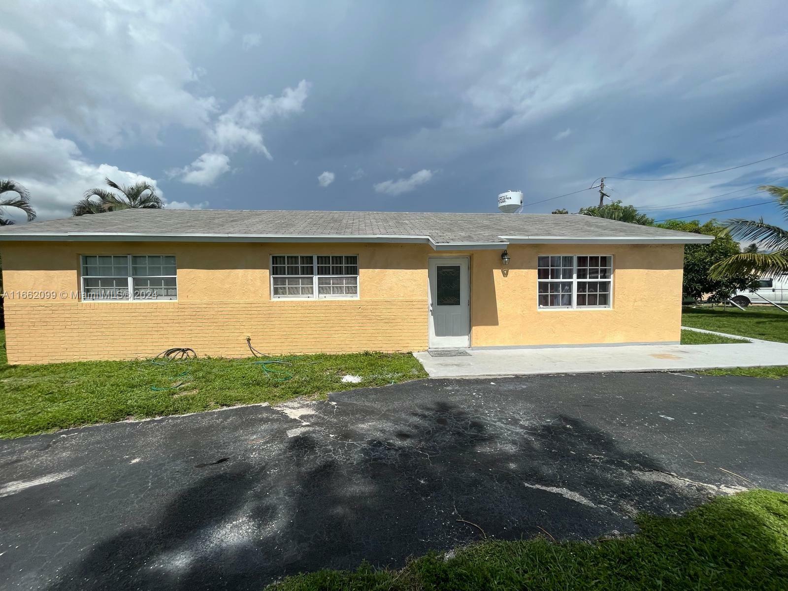 Property Photo:  5700 Elmwood St 0  FL 33407 