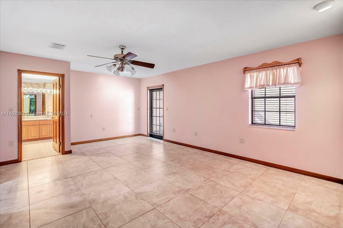 Property Photo:  16500 SW 197 Th Ter  FL 33187 