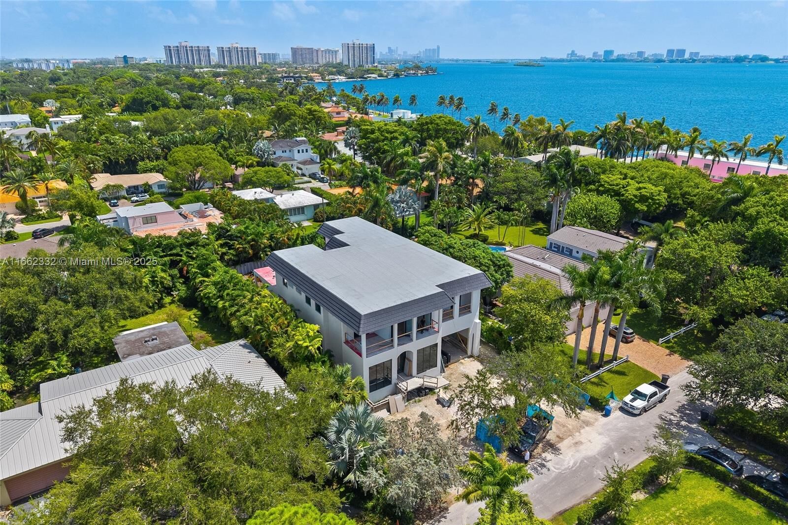 Property Photo:  1275 NE 93rd St  FL 33138 